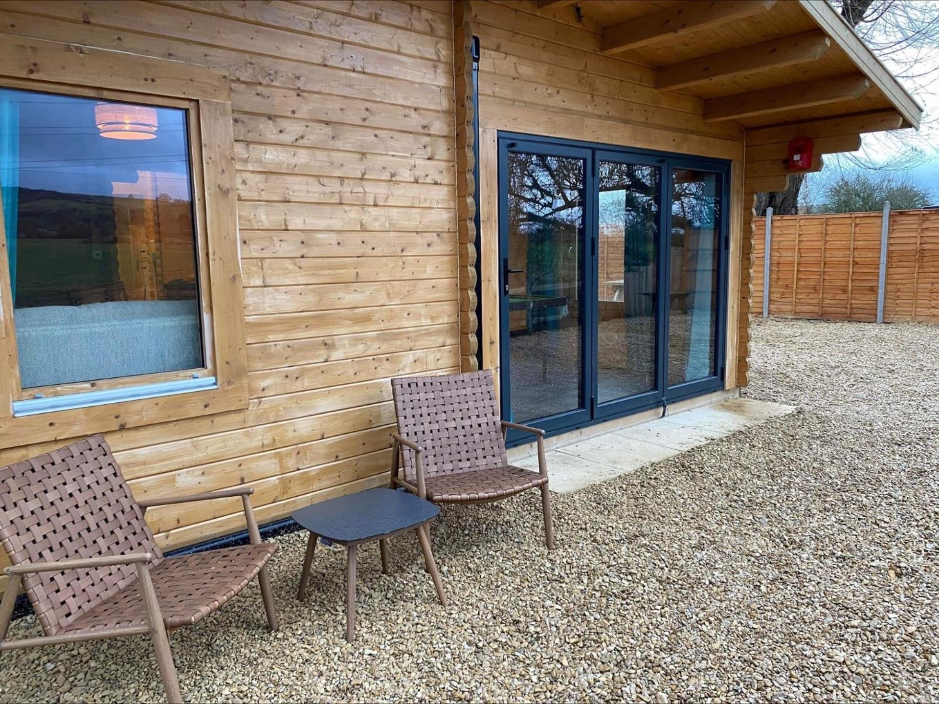 Inviting 2-bedroom In Ashton Under Hill Holiday home Evesham